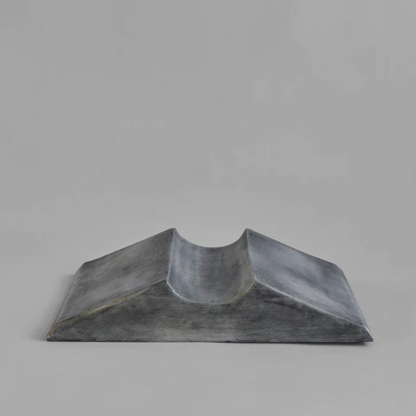 SCULPT WALL ART in dark grey