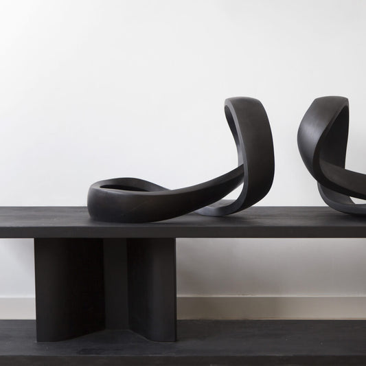 MOLE NEGRA sculpture