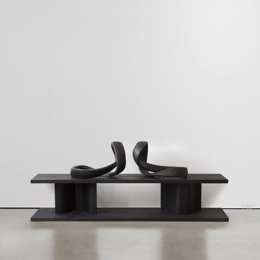 MOLE NEGRA sculpture