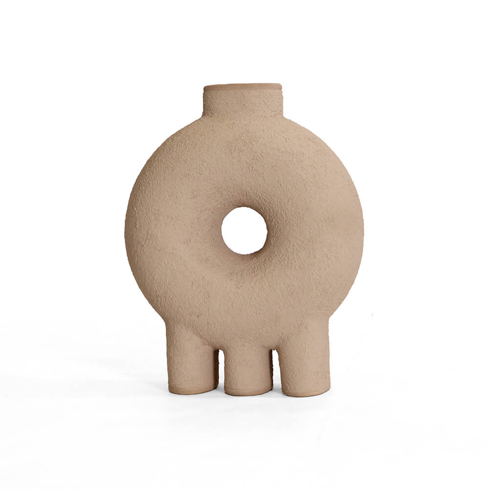 KUMANEC on three legs