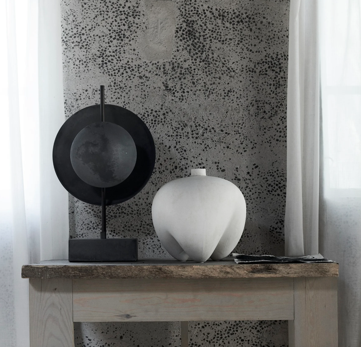 DUSK Table Lamp