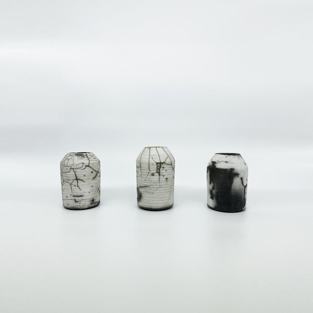 GROOVED RAKU mini vase